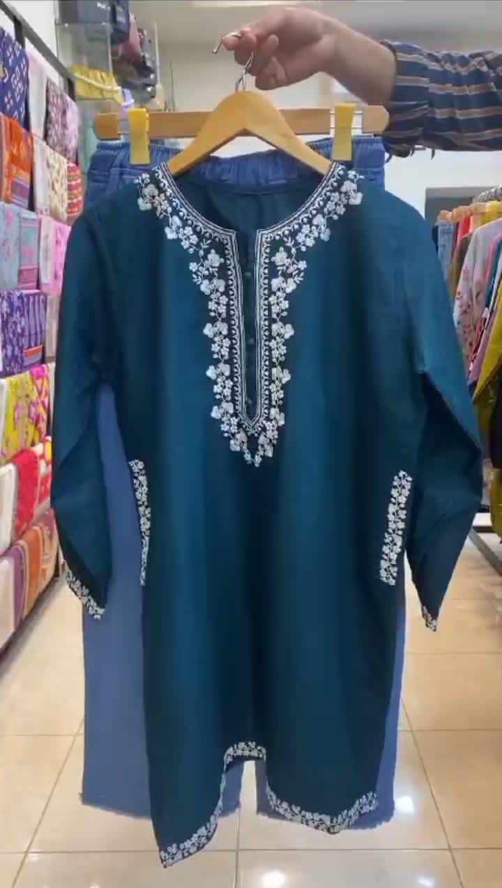 ✨ Embroidered Kurti with Blue Jeans ✨👗👖 D:2020