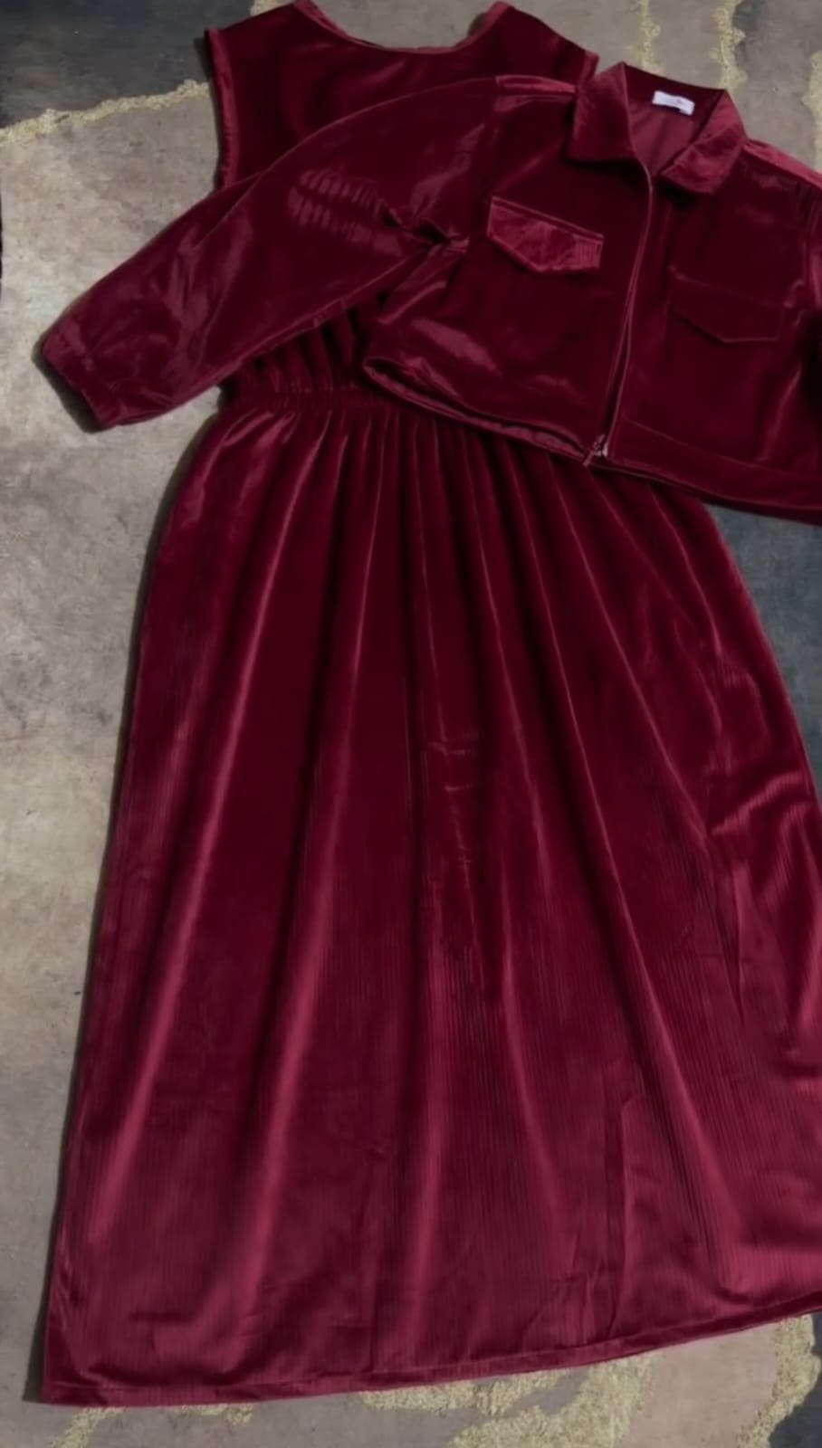 Soft & Comfortable Velvet 2 Piece Maxi💫❄️